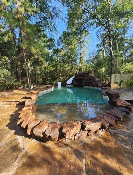 Waterfront Houston Hide Out In A Magical Forest Waller Εξωτερικό φωτογραφία